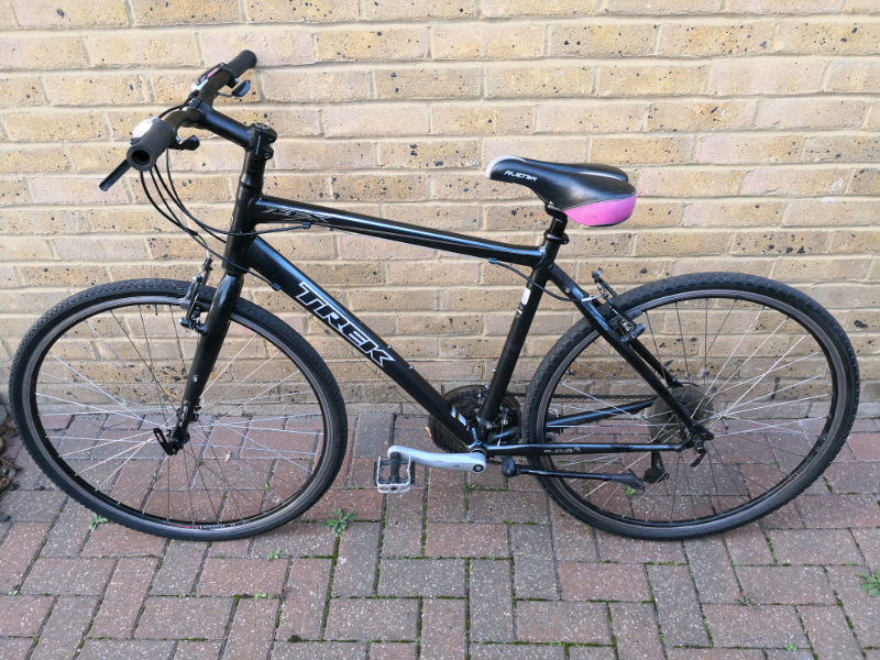 hybrid bike 20 inch frame